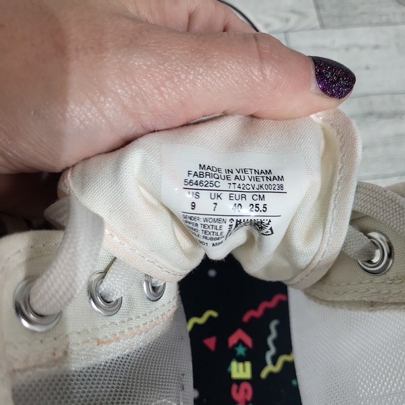 Converse Hi-Top Transparent  Chuck Taylor Sneakers Women Sz 9 - Picture 7 of 10
